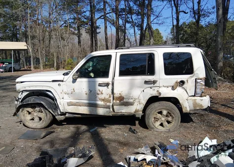 2008 Jeep Liberty Sport z USA, uszkodzony, nr VIN 1J8GN28K78W103113